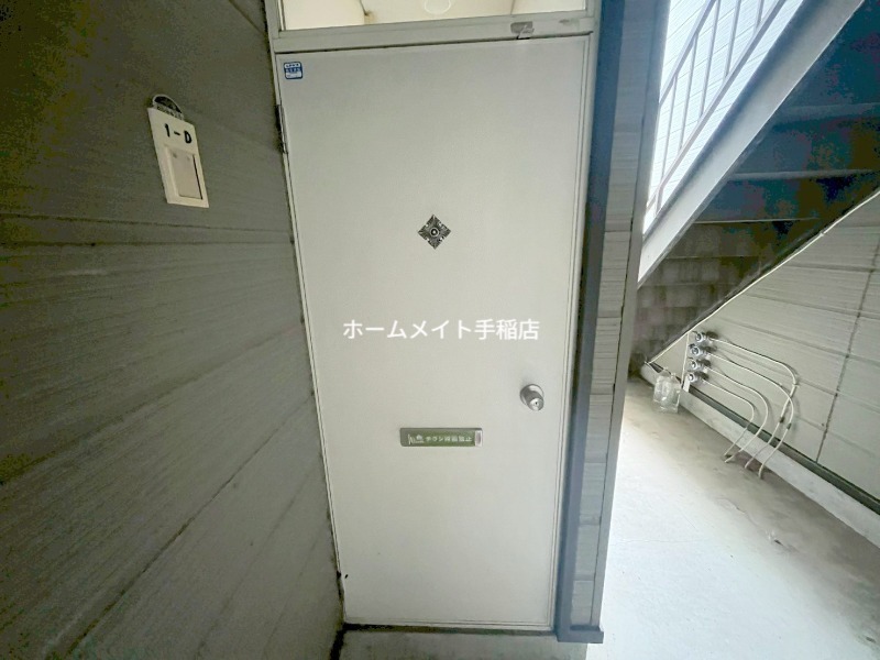 エントランス　玄関入り口です♪