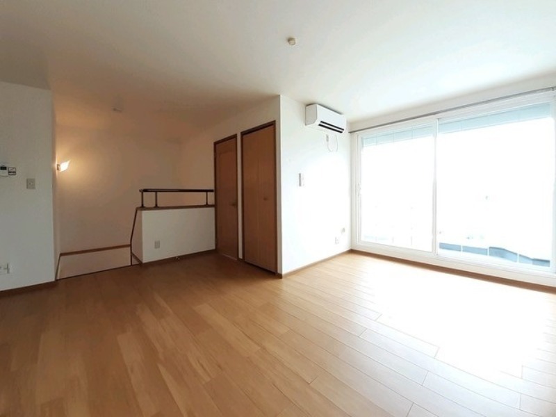 居室・リビング　図面と現状に相違がある場合には現状を優先