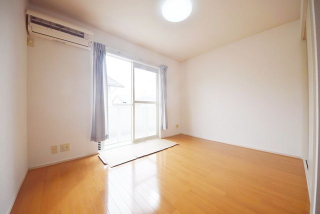 居室・リビング　★6帖洋室★