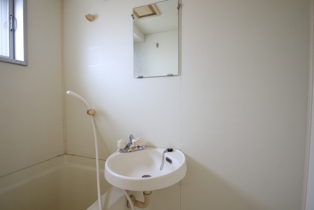洗面設備　※参考写真です。現状優先となります。