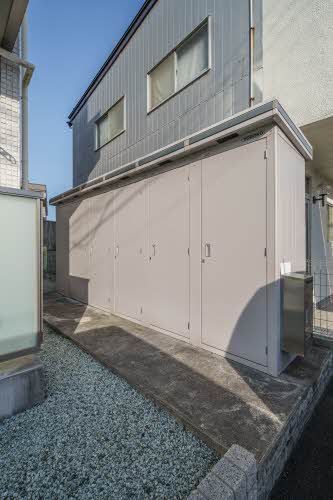 建物外観　ストッカー