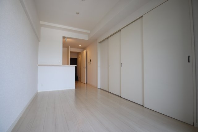 居室・リビング　類似別物件の写真です