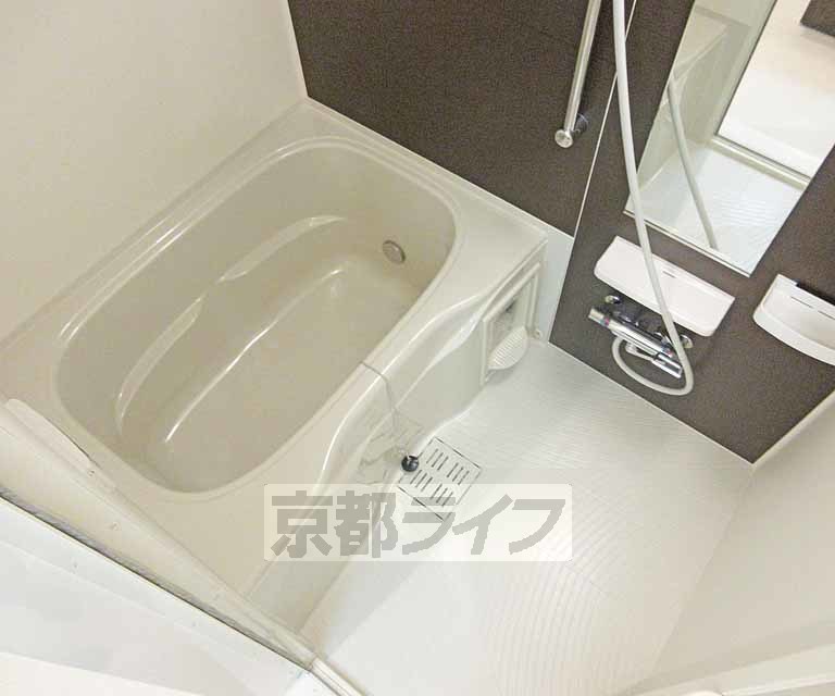 バス・シャワールーム　追炊き・浴室乾燥付きのお風呂です。