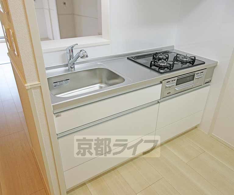 キッチン　３口ガスコンロのシステムキッチンです！