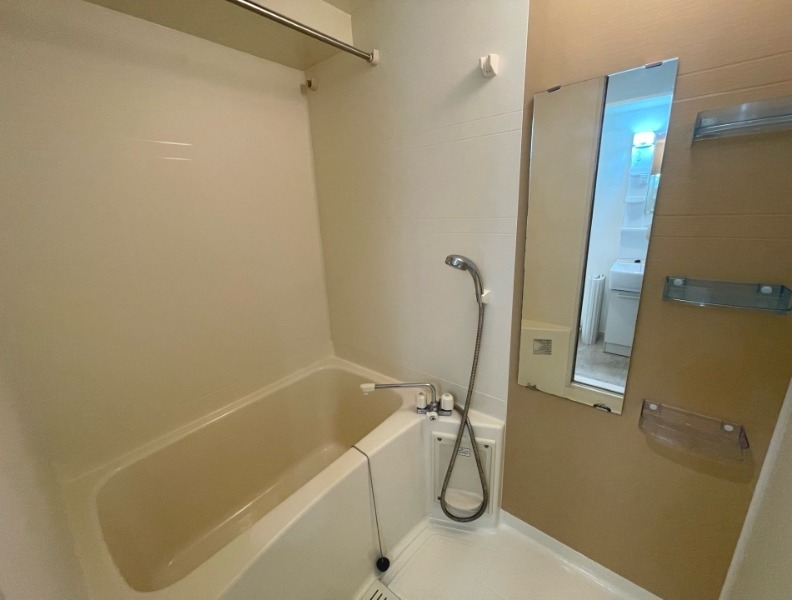 バス・シャワールーム　別号室イメージ