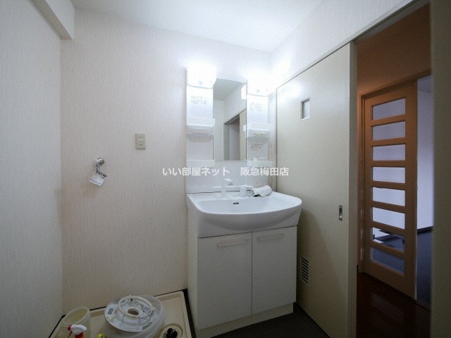 洗面設備　画像と現状が異なる場合は現状優先となります。