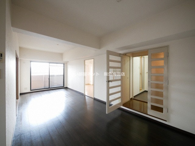 居室・リビング　画像と現状が異なる場合は現状優先となります。