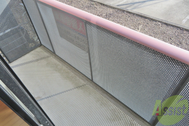 バルコニー　バルコニーもあって洗濯物も干しやすいですよ。