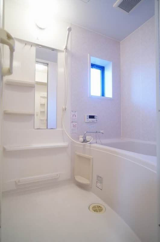 バス・シャワールーム　図面と現状に相違がある場合には現状を優先