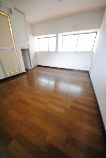 居室・リビング　写真は１０２号室