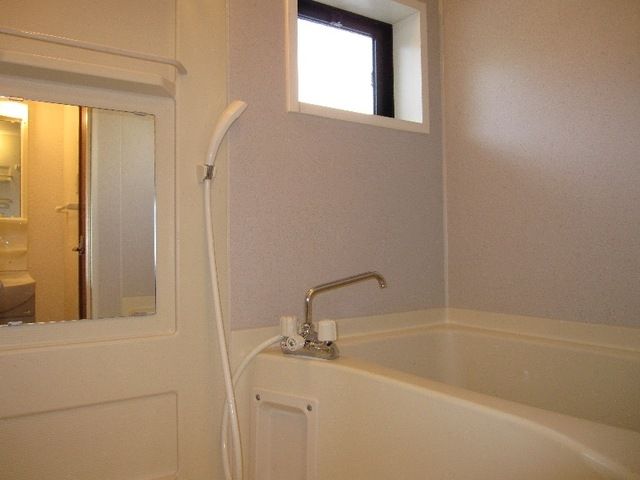 バス・シャワールーム　バスルーム