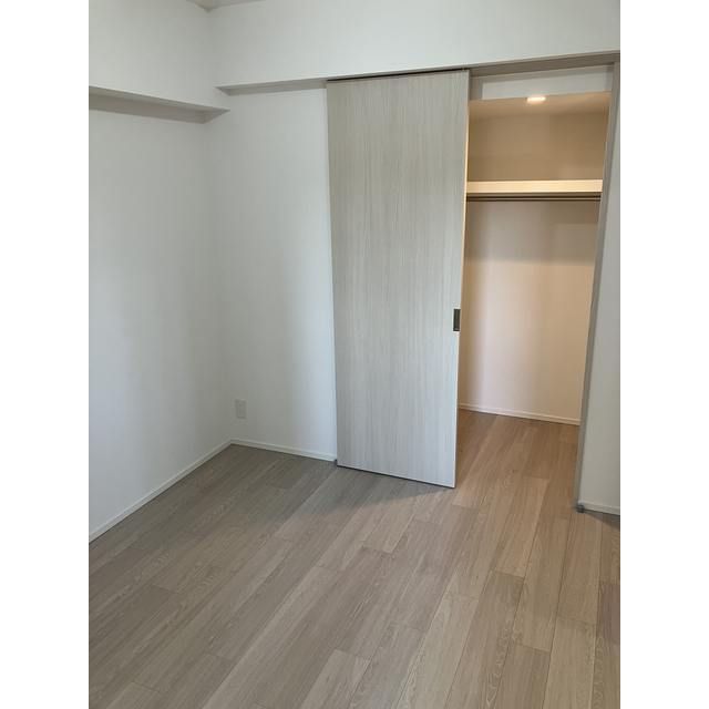 収納　写真は同タイプ住居です。