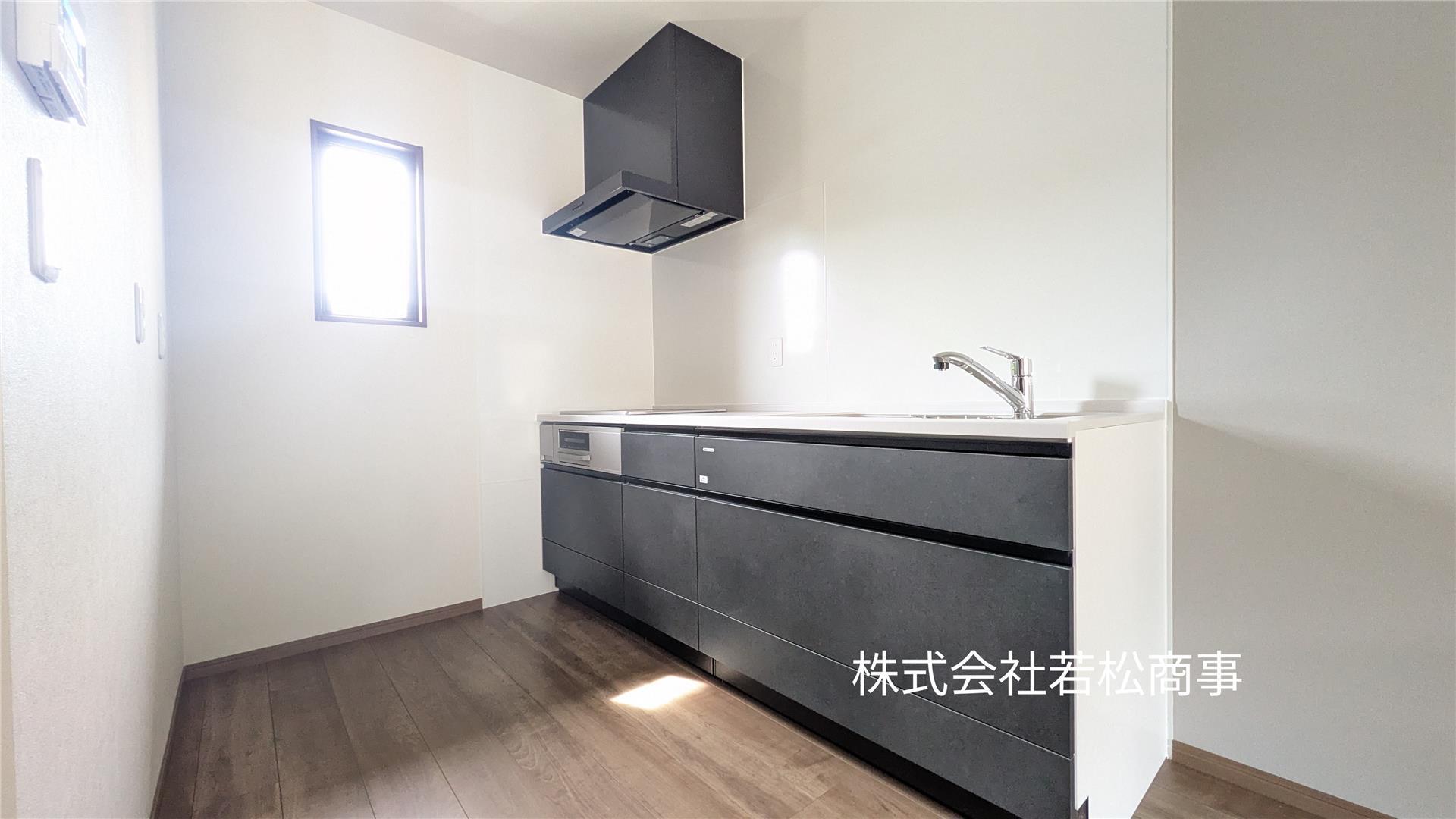 キッチン　便利なマグネットボードです♪収納にホーロー使用・日々のお手入