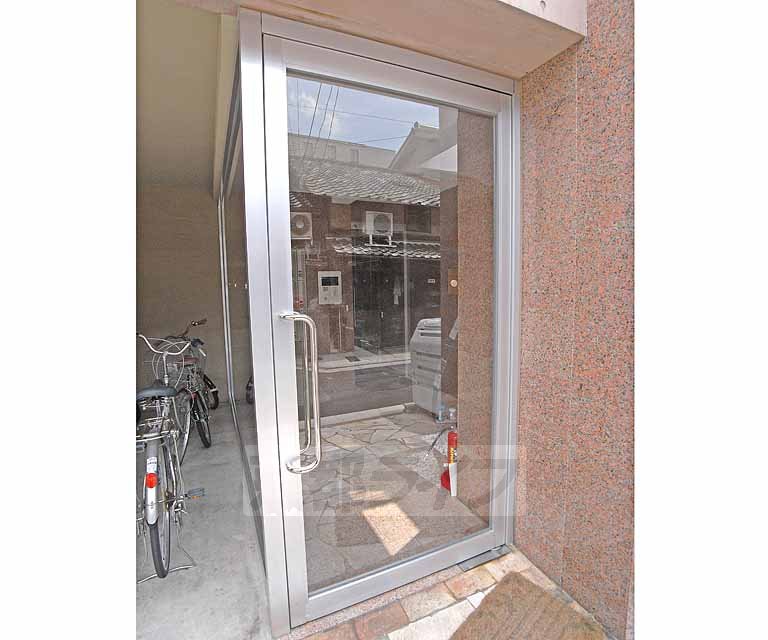 バス・シャワールーム　シンプルな浴室です。