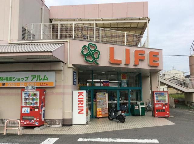 スーパー　ライフ滝谷店（スーパー）まで675m