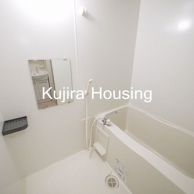 バス・シャワールーム　バス・トイレ別なのでゆっくり湯船に浸かれます♪