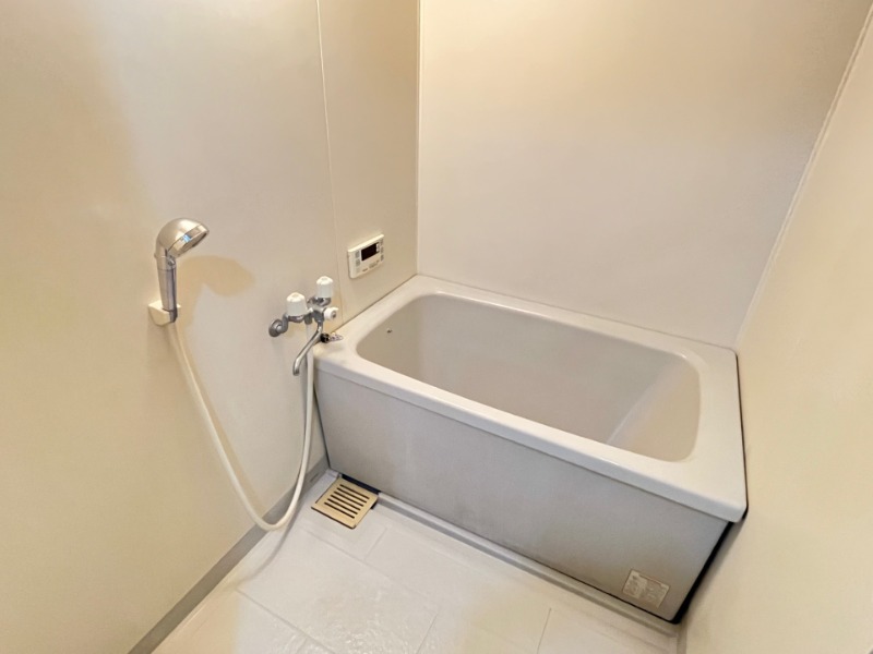 バス・シャワールーム　別号室イメージ