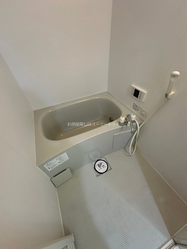 バス・シャワールーム　※303号室の写真。現況と相違がある場合は、現況優先。