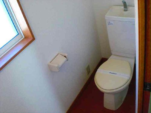 トイレ　形状は現状に優先します。