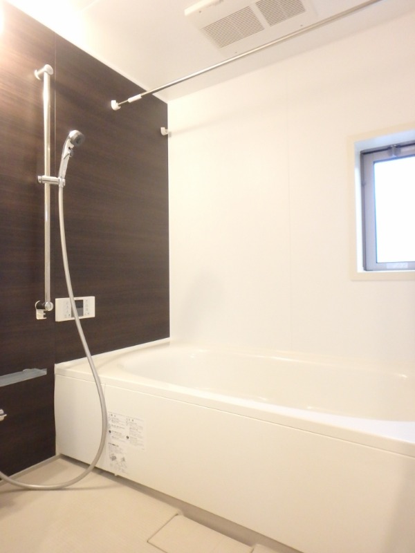 バス・シャワールーム　図面と現状に相違がある場合には現状を優先