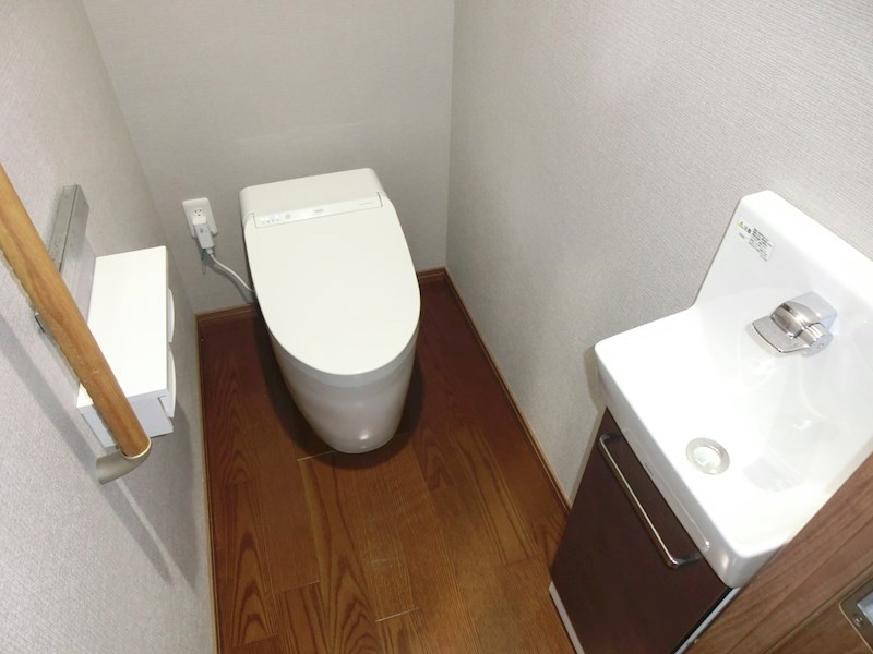 トイレ　タンクレス