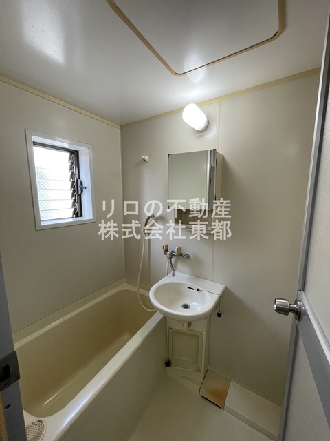 洗面設備　洗面ボウルもついているので、ここで洗顔できますね☆