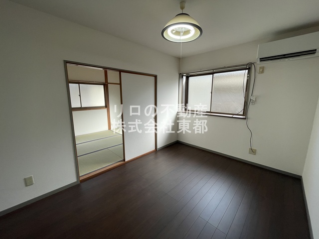 居室・リビング　南向きなので暖かな日差しが入りますね♪