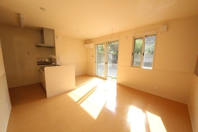 居室・リビング　※別部屋参考写真