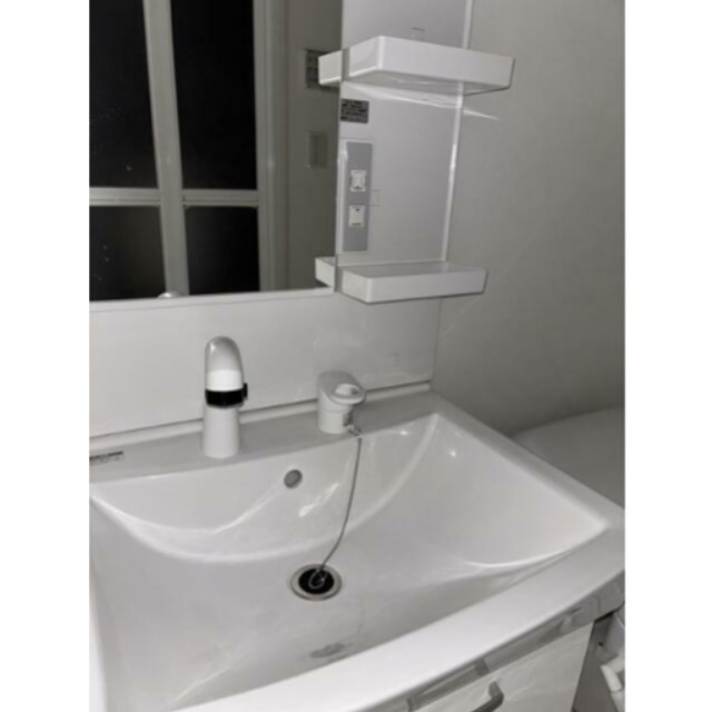 洗面設備　※同仕様写真含む