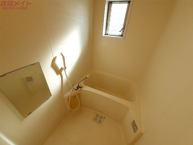 バス・シャワールーム　同物件別室写真
