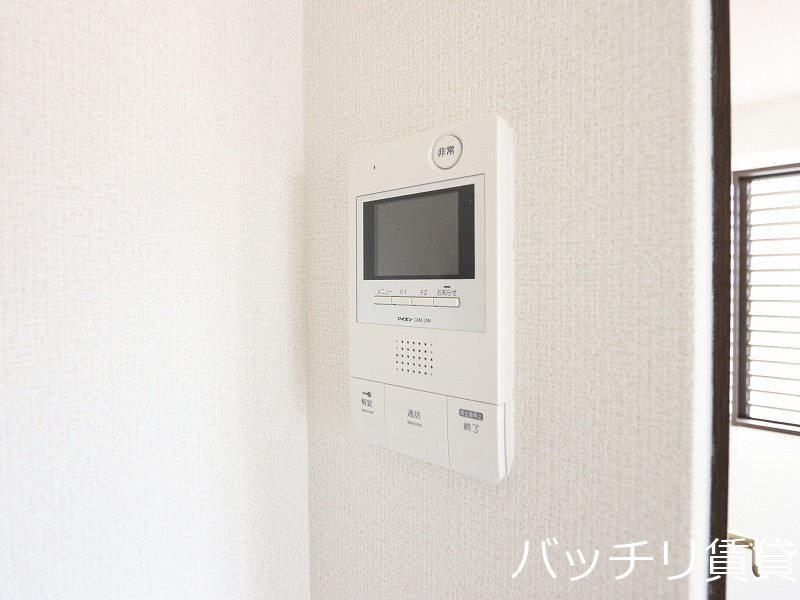 セキュリティ　画像は別号室の為、現状優先になります。