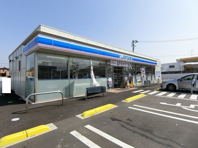 コンビニ　ローソン島里店（コンビニ）まで550m