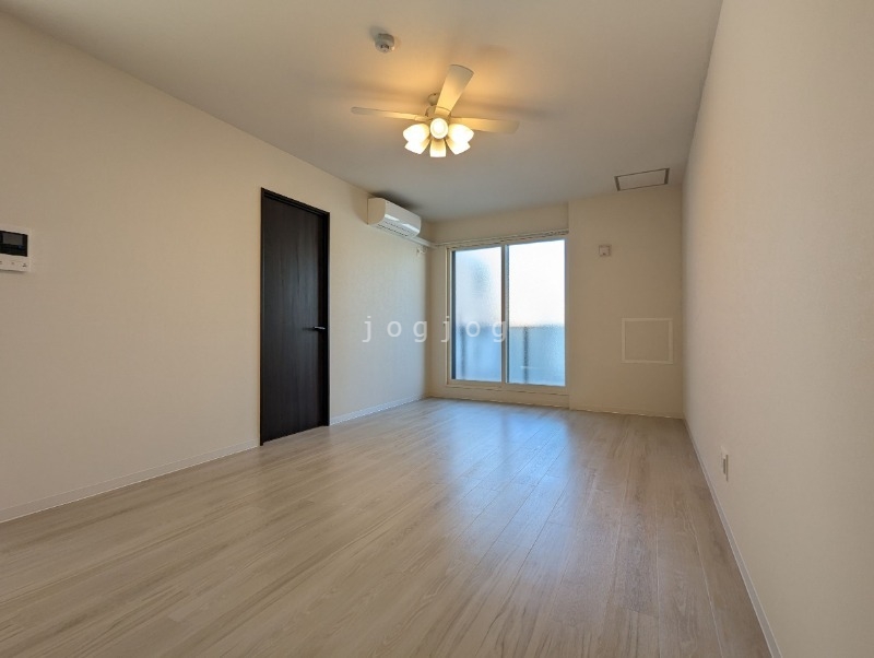 居室・リビング　同号室タイプ写真