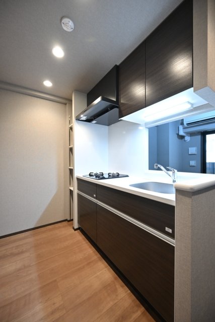 キッチン　コンパクトなキッチンで掃除もラクラク