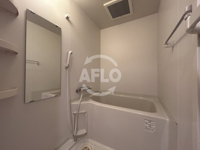 バス・シャワールーム　ファーストワン江坂　浴室