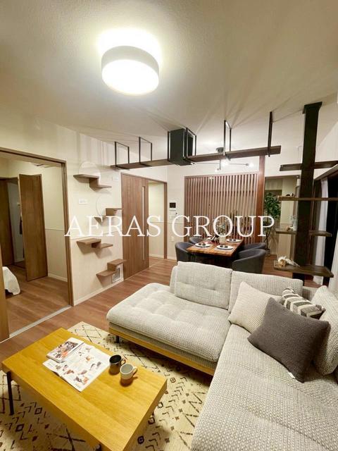 居室・リビング　モデルルーム使用・家具配置例