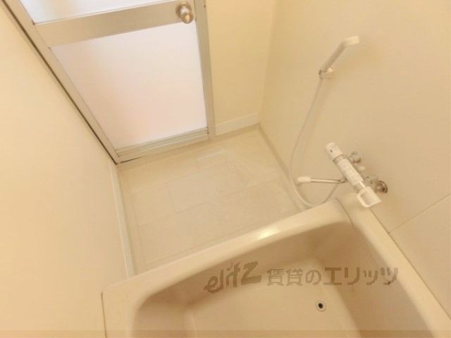 バス・シャワールーム　風呂