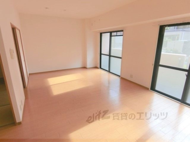 居室・リビング　リビング