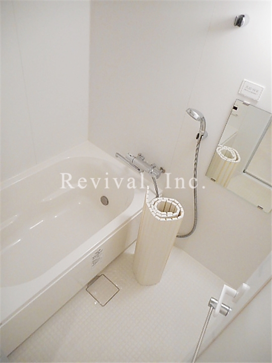 バス・シャワールーム　追い焚き・浴室乾燥機付き