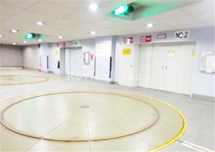 駐車場　ご利用の際は空き状況もお問い合わせください