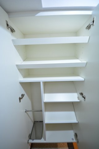 収納　ドゥーエ玉造　シューズボックス