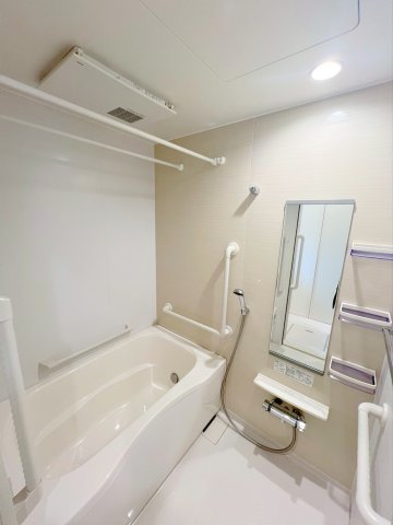 バス・シャワールーム　お風呂で日々の疲れを落としましょう