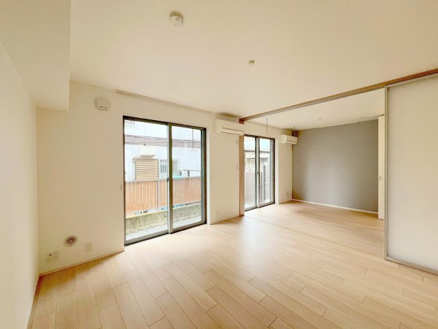 居室・リビング　ゆったり過ごせるリビングです