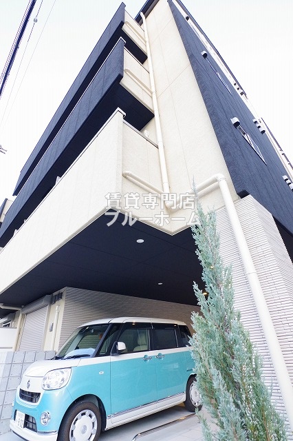 建物外観　鉄骨造のしっかりとした物件！