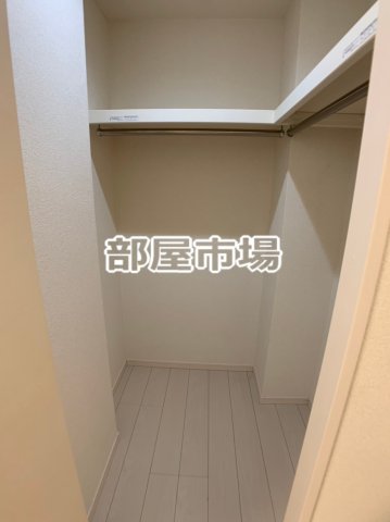 収納　ウォークインクローゼット