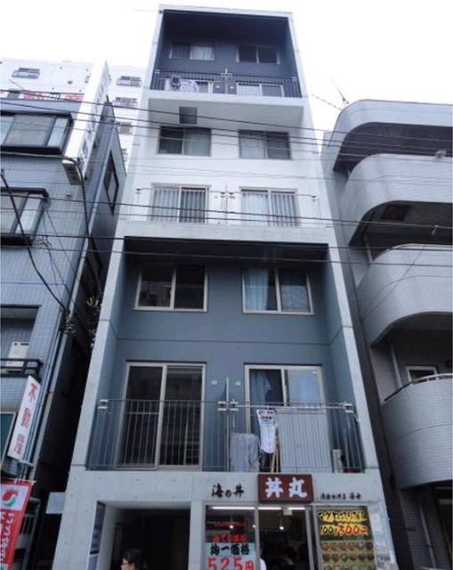 建物外観　駅から徒歩1分