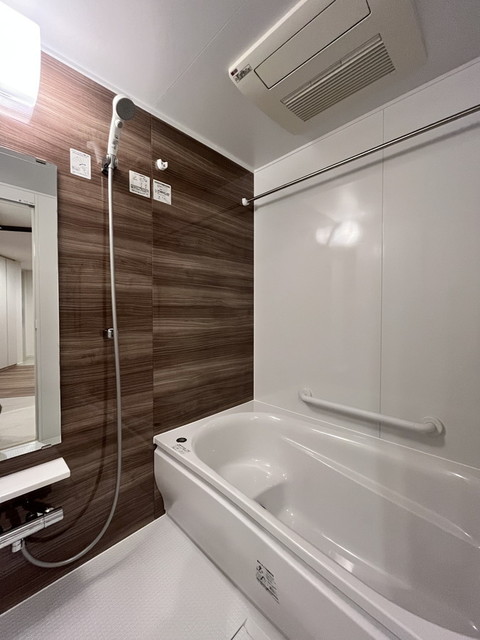 バス・シャワールーム　※写真は同タイプ住戸です。