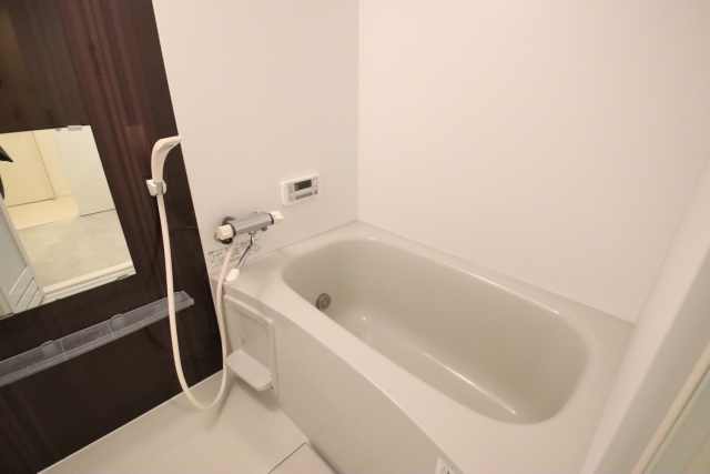 バス・シャワールーム　※別室の参考写真の為、現況優先です。