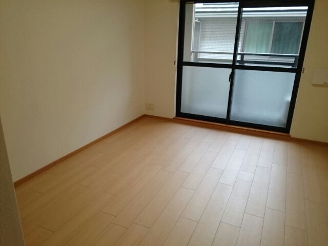 居室・リビング　☆明るい洋室☆