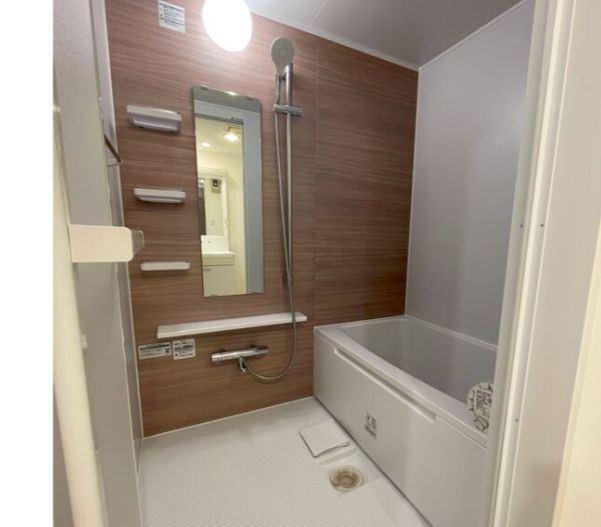 バス・シャワールーム　ゆったり過ごせるお風呂です